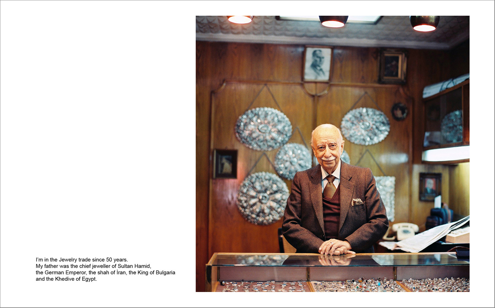 Photographs with the interview subtitles in Pera (Beyoglu) in Istanbul 80 x 100 cm