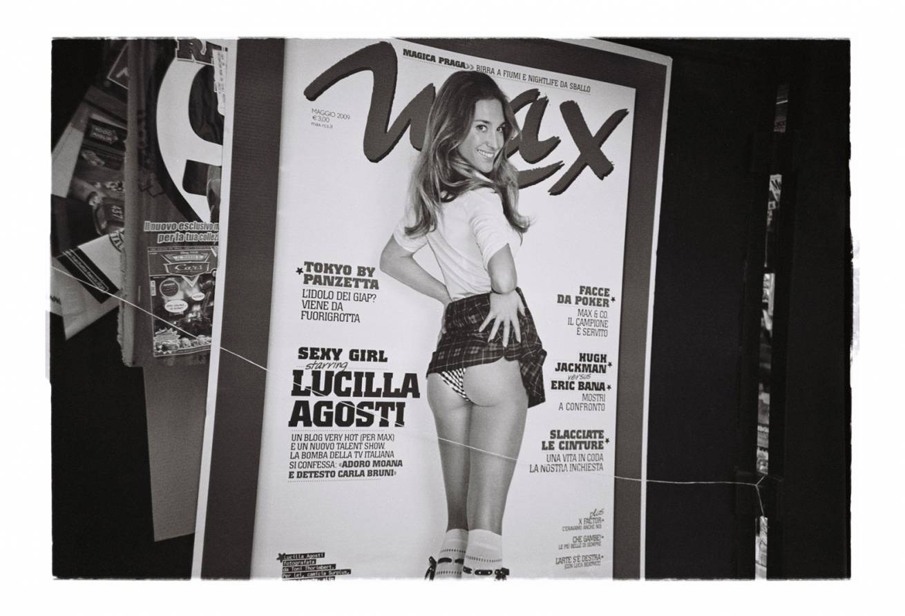 50 x 75 cm Pigment Ink Prints Portfolio - Edition of 5