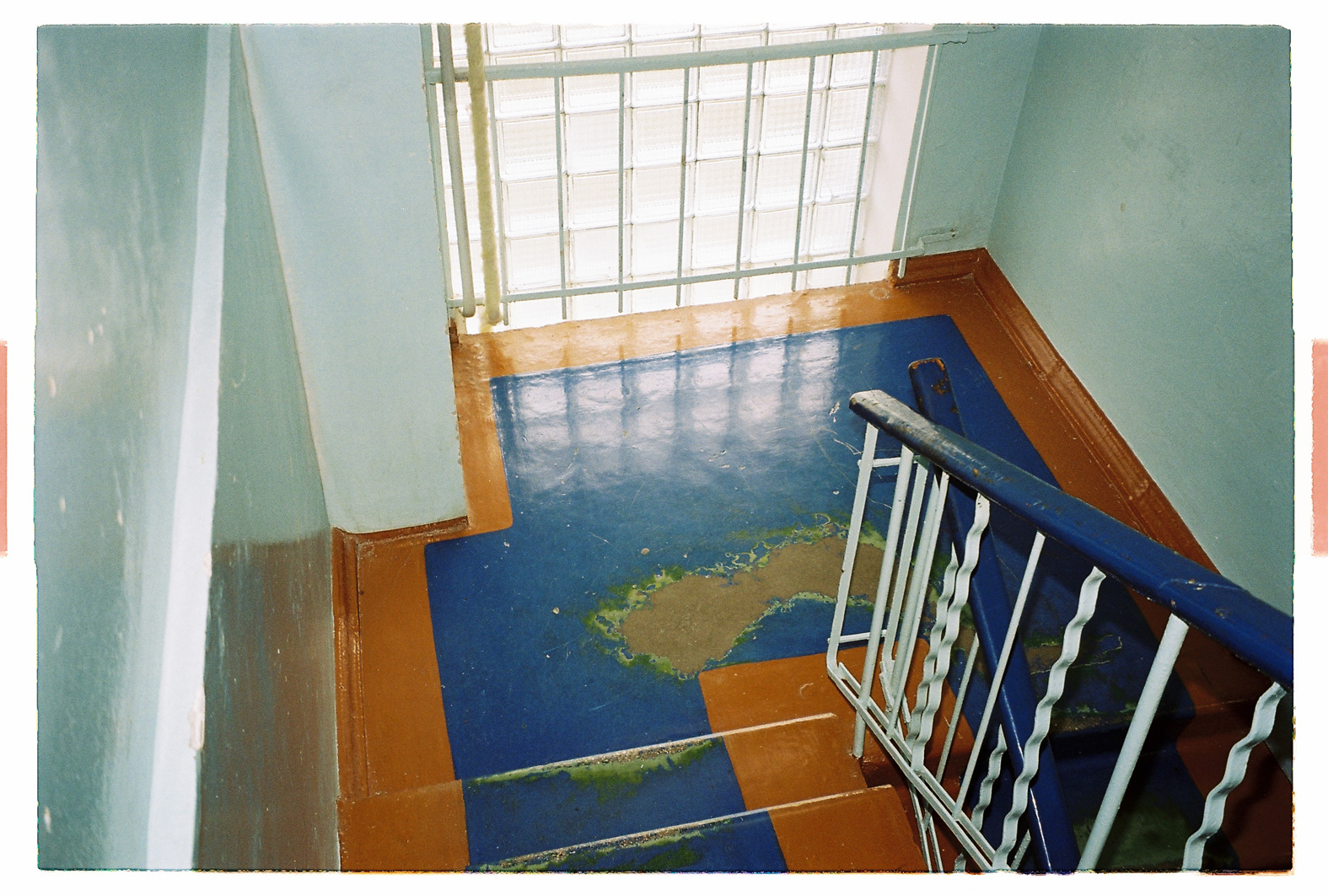 75 cm x 115 cm - Pigment Ink Prints Portfolio - Edition of 5