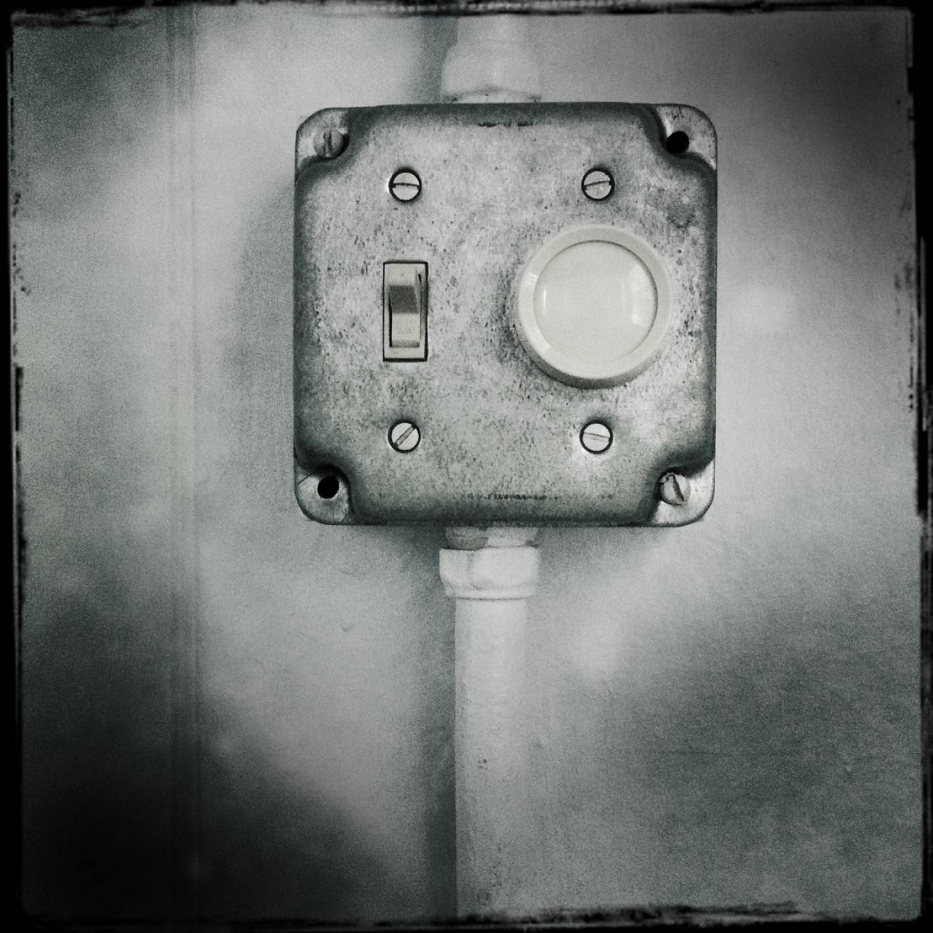 Miami 017 - 13 cm x 15 cm Postcard Size C Type Prints Portfolio - Edition of 50