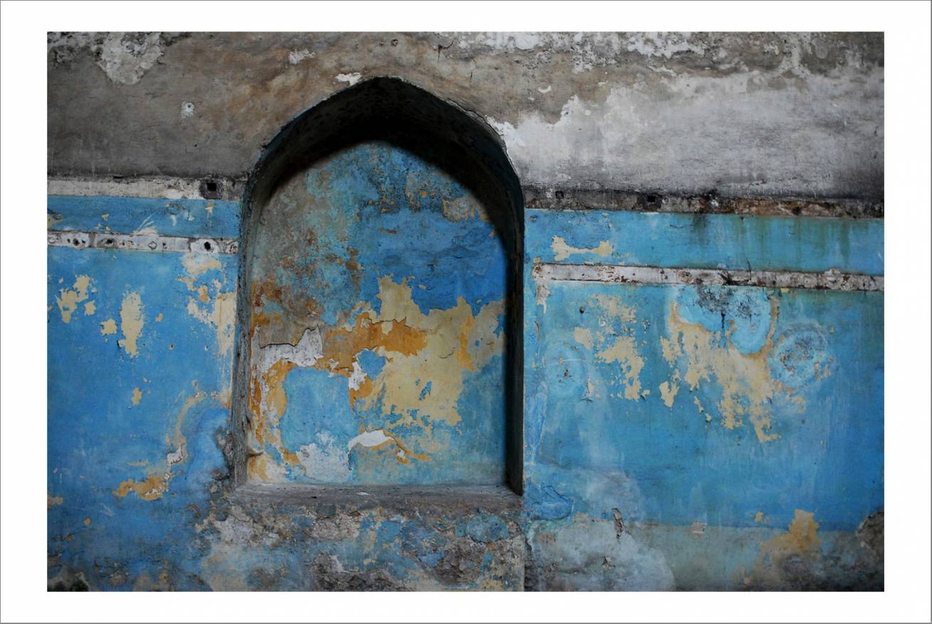 70 x 100 cm Pigment Prints Edition of 5