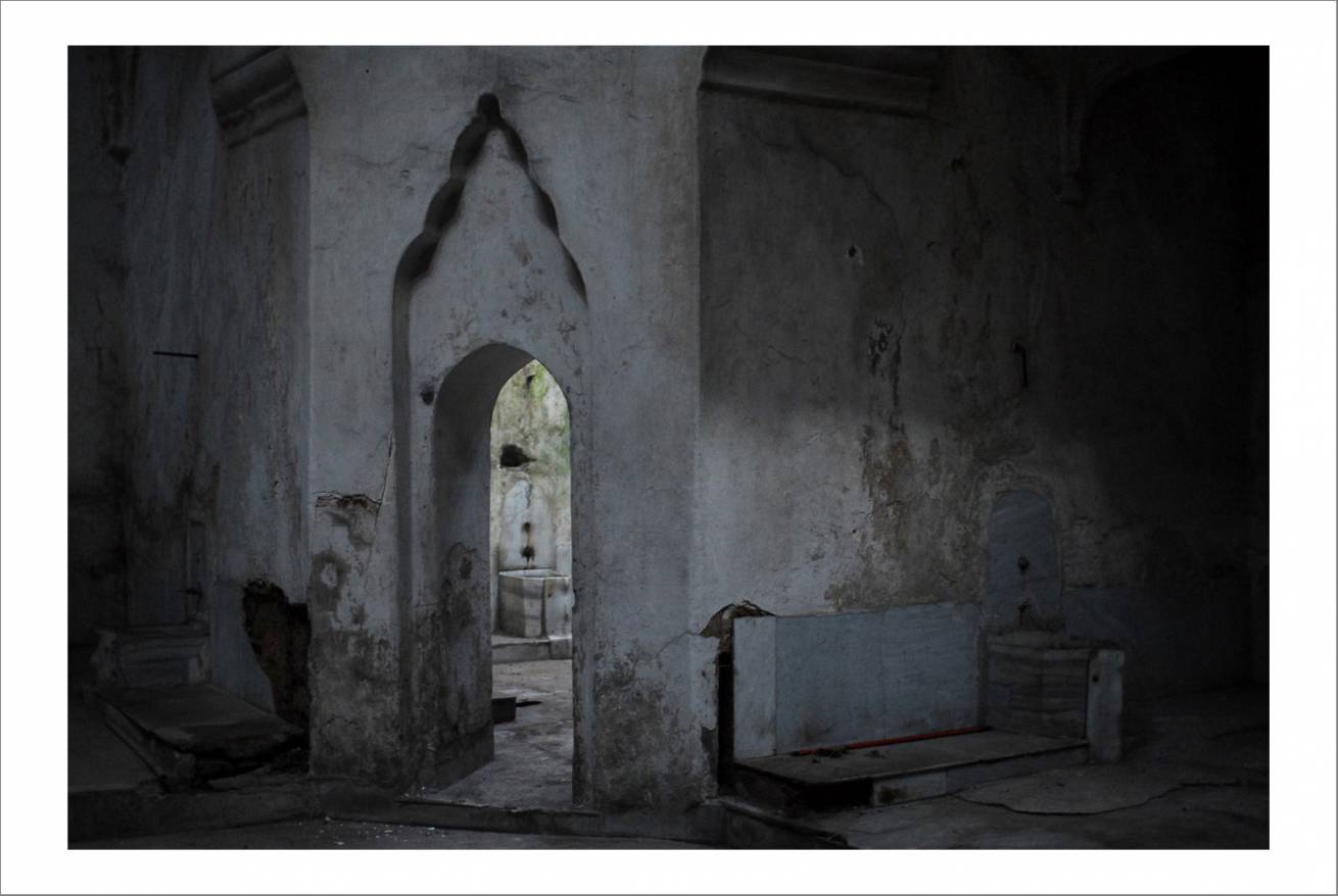 70 x 100 cm Pigment Prints Edition of 5