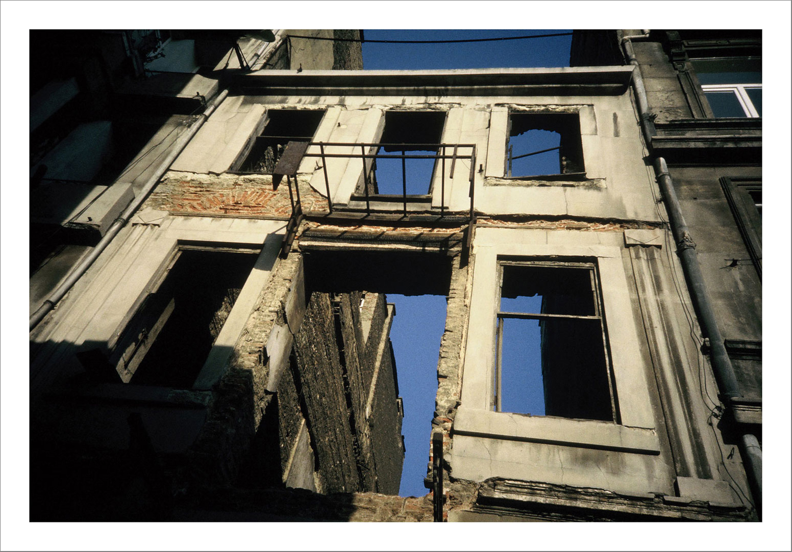 13 x 15 cm Postcard Size Prints compiled in a Box