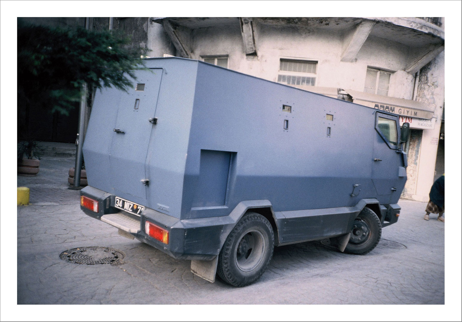 13 x 15 cm Postcard Size Prints compiled in a Box